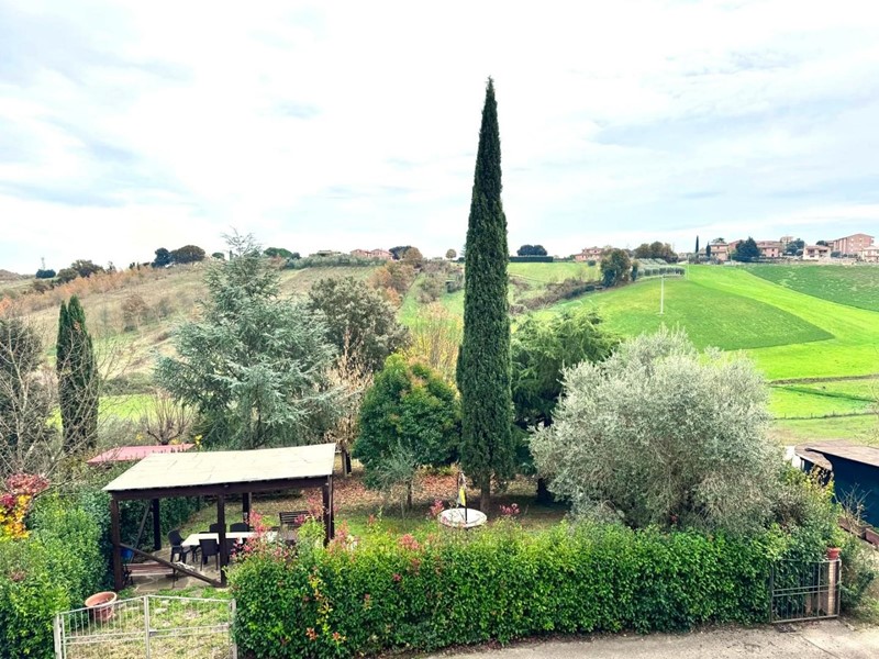 Appartamento in Vendita a Sovicille, zona San Rocco a Pilli, 265'000€, 170 m², arredato, con Box