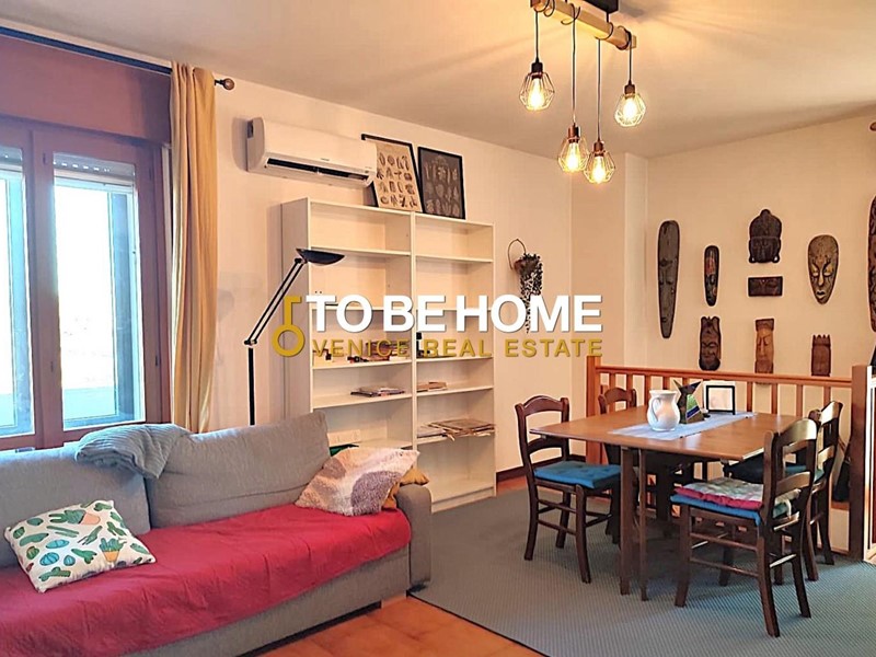 Appartamento in Vendita a Mira, zona Borbiago, 189'000&euro;, 165 m², arredato, con Box