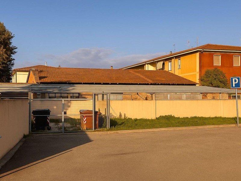 Terreno edificabile in Vendita a Pontedera, 200'000&euro;, 680 m²