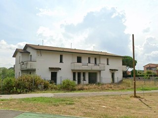 Appartamento in Vendita a Santa Maria a Monte, 70'380&euro;, 169 m²