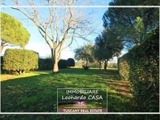 Villa bifamiliare in Vendita a Lamporecchio, 300'000€, 250 m², con Box