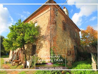 Casale in Vendita a Vinci, 98'000&euro;, 125 m², con Box