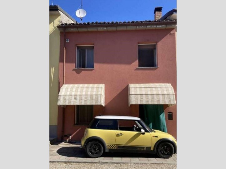 Appartamento in Vendita a Cervesina, 77'018&euro;, 175 m², con Box