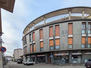 Quadrilocale in Vendita a Carate Brianza, 54'403&euro;, 86 m²