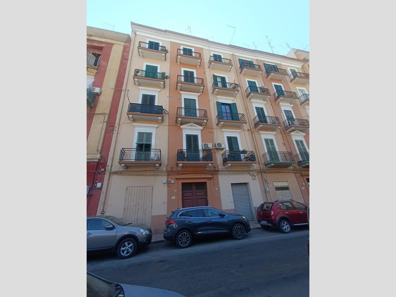 Bilocale in Vendita a Taranto, 48'000€, 85 m², arredato