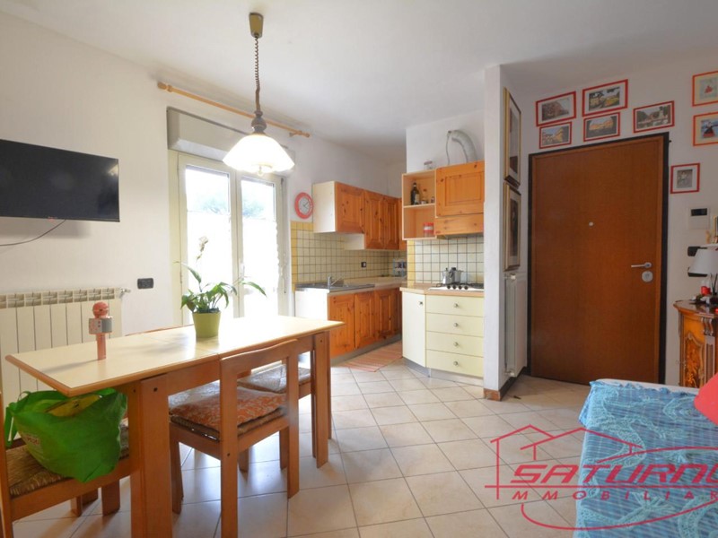 Quadrilocale in Vendita a Lucca, zona Sant'Anna, 180'000€, 60 m², arredato