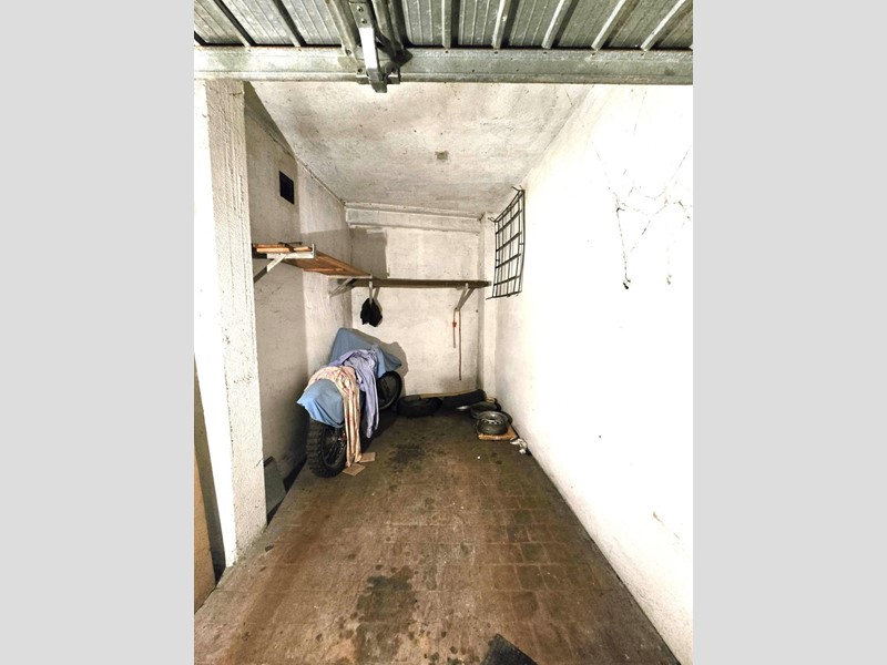 Box in Vendita a Colle di Val D'Elsa, 14'000&euro;, 15 m²