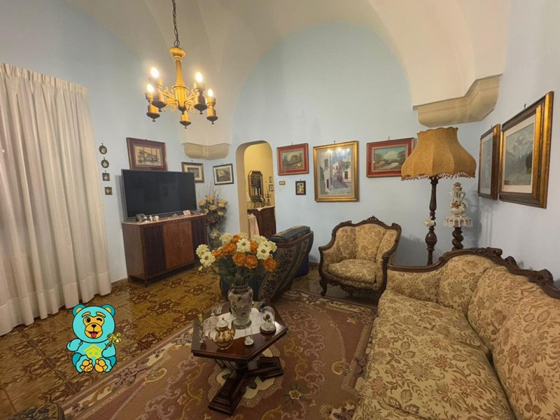 Bilocale in Vendita a Lecce, 85'000€, 85 m², con Box