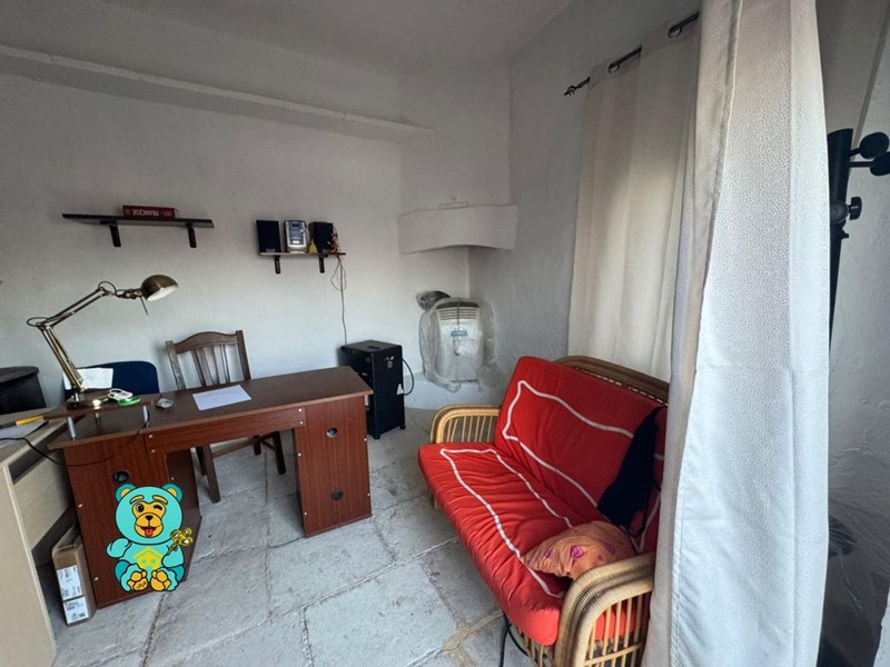 Casa Indipendente in Vendita a Caprarica di Lecce, 85'000€, 167 m²