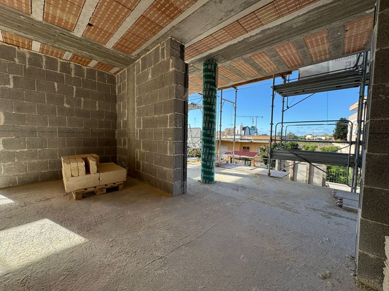 Quadrilocale in Vendita a Lecce, 273'000€, 155 m², con Box