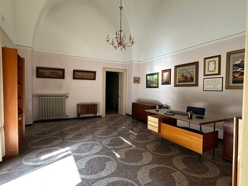 Casa Indipendente in Vendita a Copertino, 320'000&euro;, 520 m², con Box