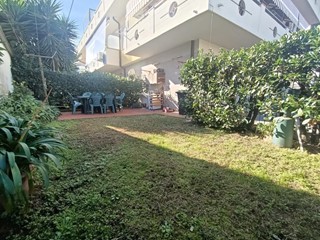Appartamento in Vendita a Carrara, zona Marina di Carrara, 300'000&euro;, 95 m²