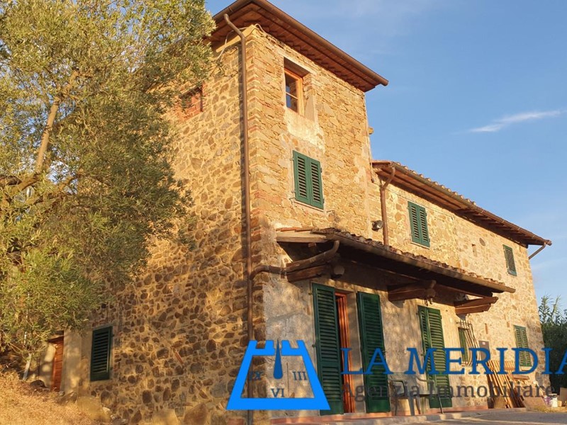 Casa Indipendente in Vendita a Lamporecchio, 290'000€, 135 m², arredato