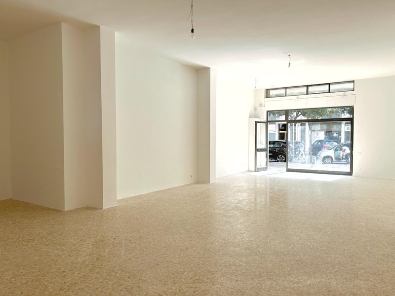 Immobile commerciale in Vendita a Lecce, 130'000&euro;, 102 m²