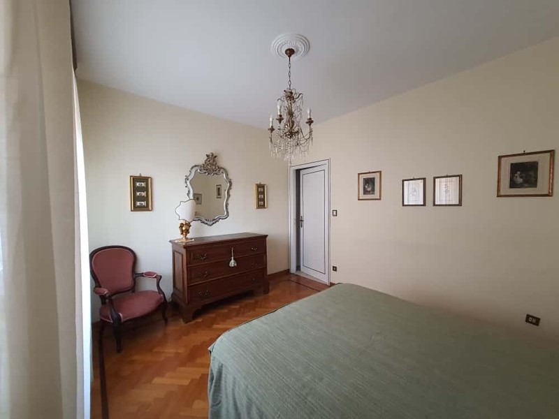 Appartamento in Affitto a Livorno, 1'200€, 130 m², arredato