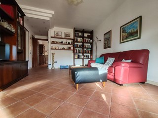 Appartamento in Vendita a Massa, 320'000€, 110 m²