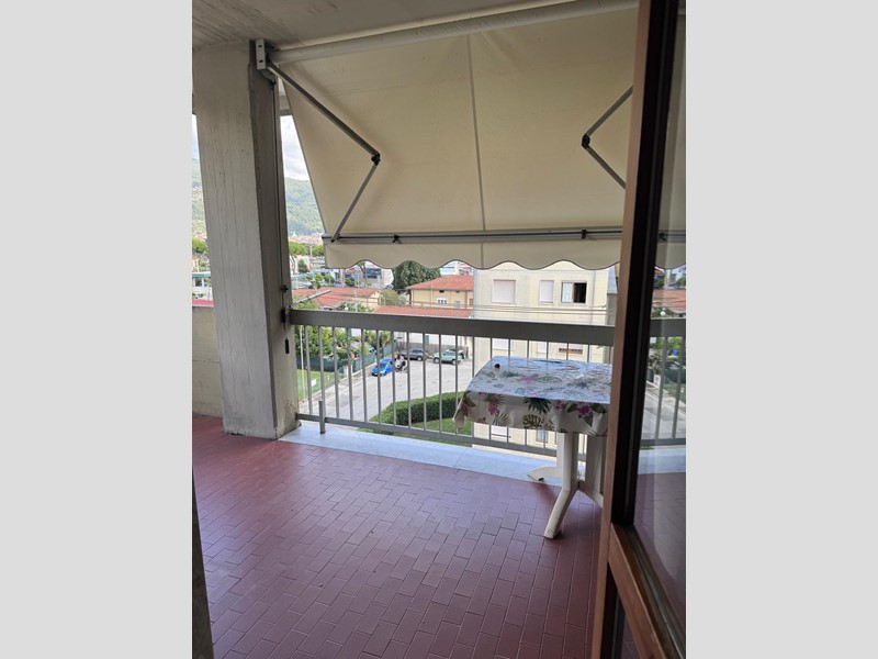 Appartamento in Vendita a Massa, zona Romagnano, 182'000€, 86 m², arredato, con Box