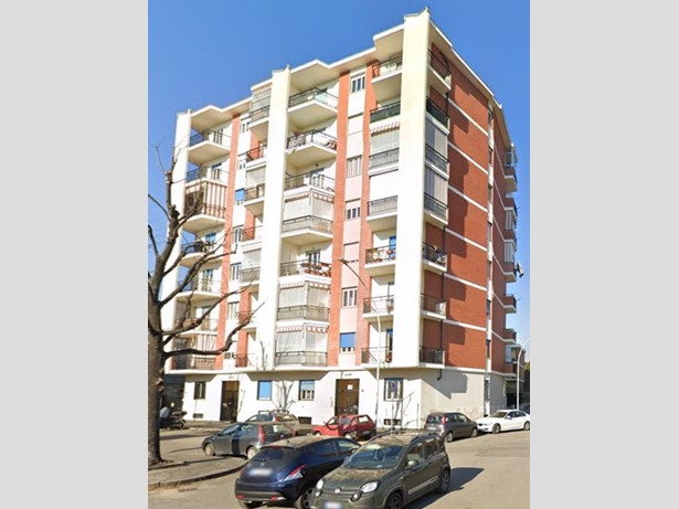 Bilocale in Vendita a Grugliasco, 60'000&euro;, 66 m²