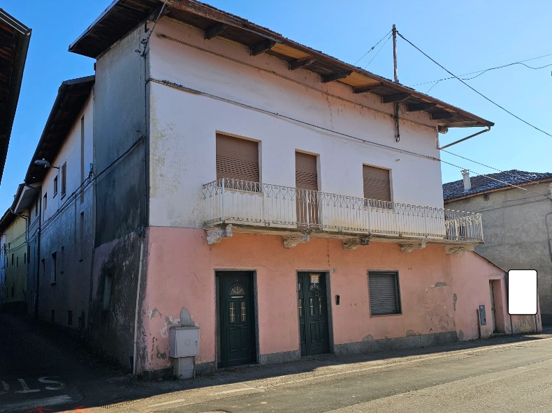 Casa Indipendente in Vendita a Foglizzo, 46'020&euro;, 121 m²