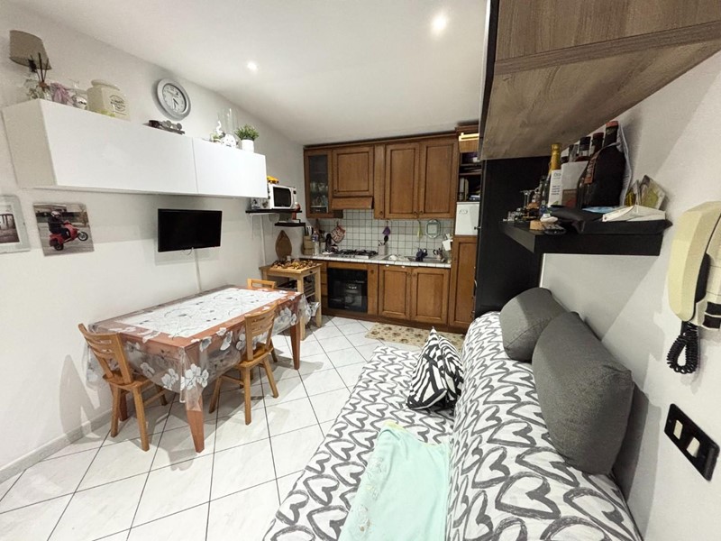 Bilocale in Vendita a San Miniato, zona Scala, 85'000&euro;, 45 m², arredato, con Box