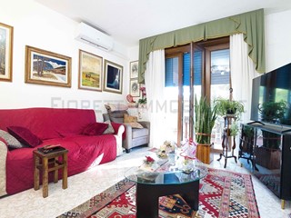 Appartamento in Vendita a Campiglia Marittima, 147'000€, 115 m², con Box