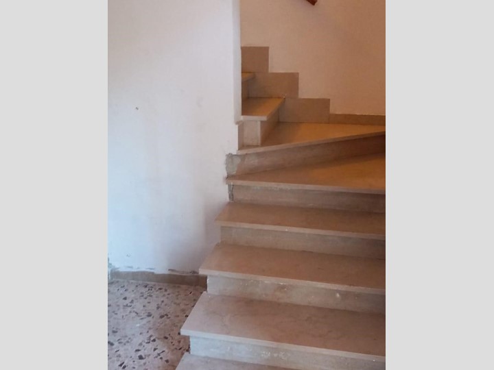 Quadrilocale in Vendita a Peccioli, zona Fabbrica, 54'000&euro;, 60 m²