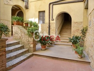Quadrilocale in Vendita a San Gimignano, 280'000€, 77 m²