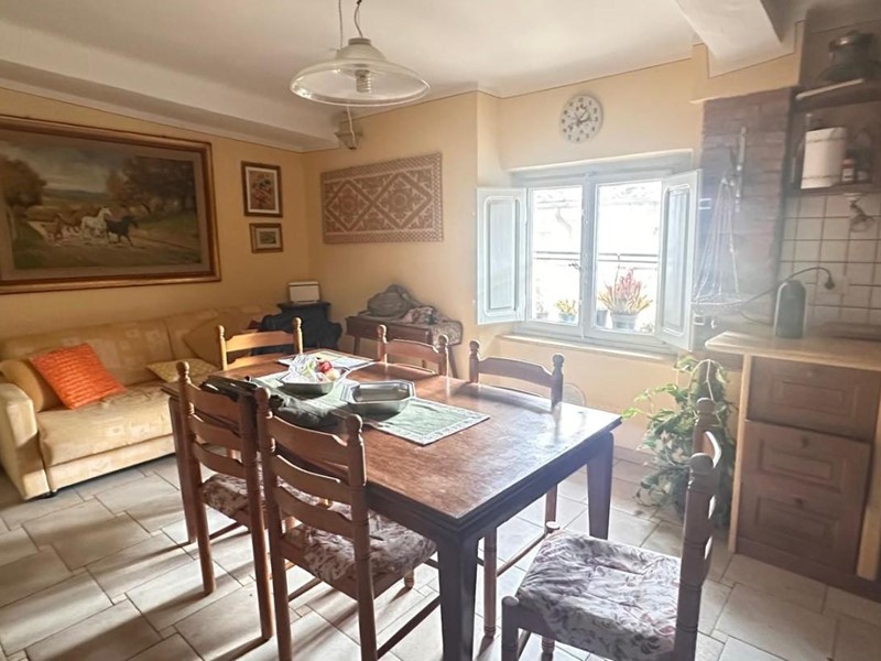 Quadrilocale in Vendita a Lucca, 450'000€, 90 m²