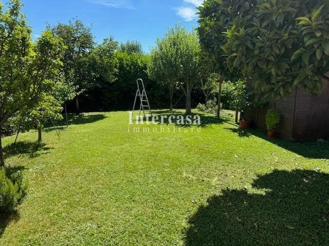 Villa bifamiliare in Vendita a Calci, 420'000&euro;, 180 m²
