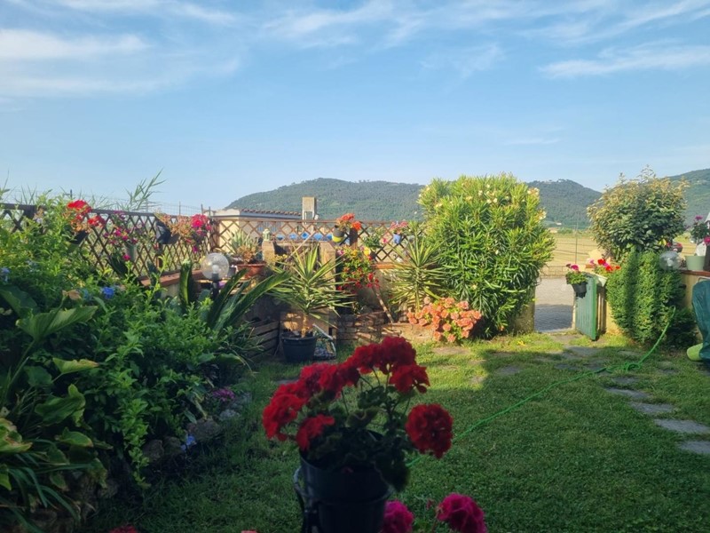 Quadrilocale in Affitto a Ameglia, 1'000€, 100 m², arredato