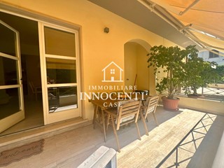 Trilocale in Vendita a Massa, 290'000€, 70 m², arredato