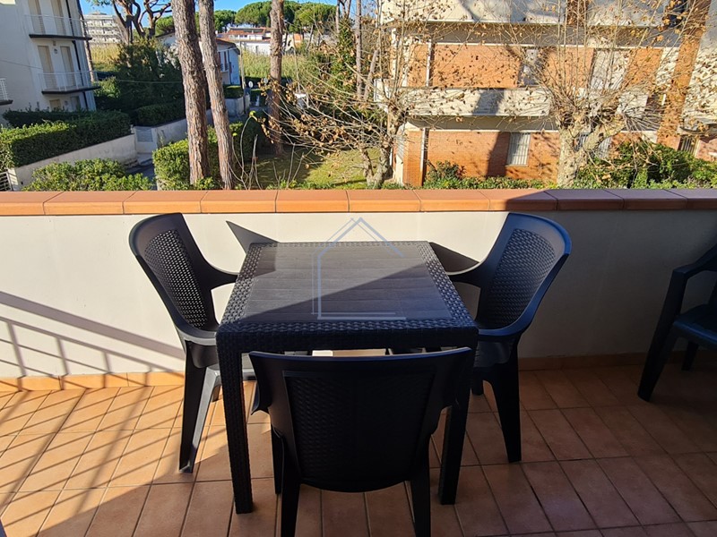 Bilocale in Vendita a Camaiore, zona Lido di Camaiore, 285'000€, 50 m², arredato