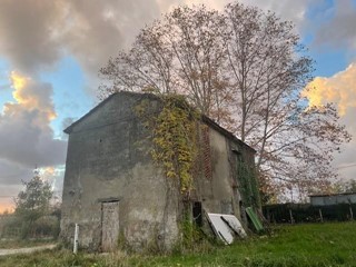 Casa Semi Indipendente in Vendita a Massa, zona San Cristoforo, 170'000&euro;, 153 m²