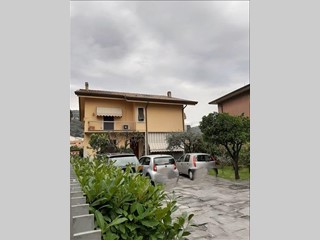 Quadrilocale in Vendita a Massa, 139'466€, 231 m²