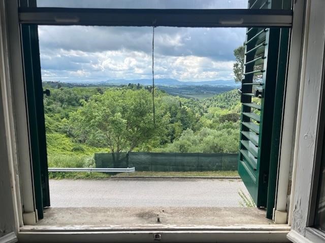 Trilocale in Vendita a Palaia, zona Partino, 48'000&euro;, 68 m²