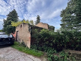 Casa di corte in Vendita a Certaldo, zona Marcialla, 105'000&euro;, 100 m², con Box