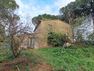 Casale in Vendita a Peccioli, 520'000&euro;, 220 m²