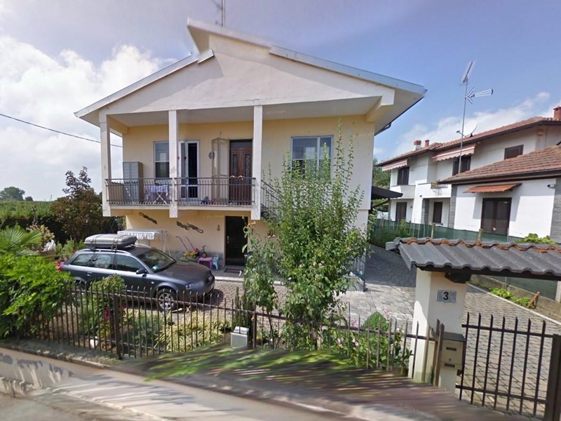 Villa in Vendita a Olevano di Lomellina, 95'953&euro;, 258 m², con Box