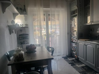 Quadrilocale in Vendita a Massa, 220'000€, 80 m², arredato