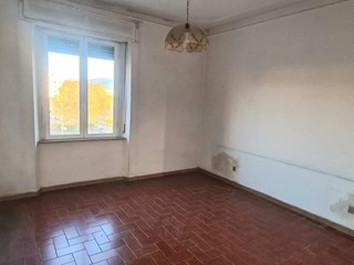 Quadrilocale in Vendita a Livorno, 108'000&euro;, 100 m²