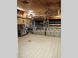 Capannone in Affitto a San Giuliano Terme, zona Colignola, 2'000&euro;, 215 m²