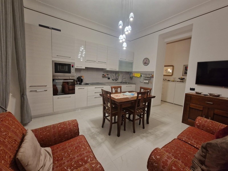 Trilocale in Vendita a Carrara, zona Bedizzano, 130'000&euro;, 70 m², arredato