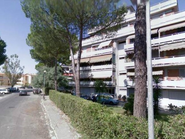 Immobile commerciale in Affitto a Pisa, 280&euro;, 30 m²