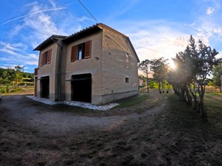 Casa Indipendente in Vendita a Colle di Val D'Elsa, 300'000&euro;, 339 m², con Box