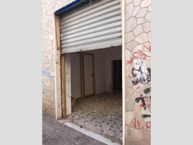 Magazzino in Vendita a Livorno, 35'000&euro;, 35 m²