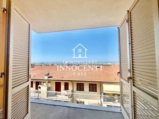 Appartamento in Vendita a Massa, 150'000€, 130 m²