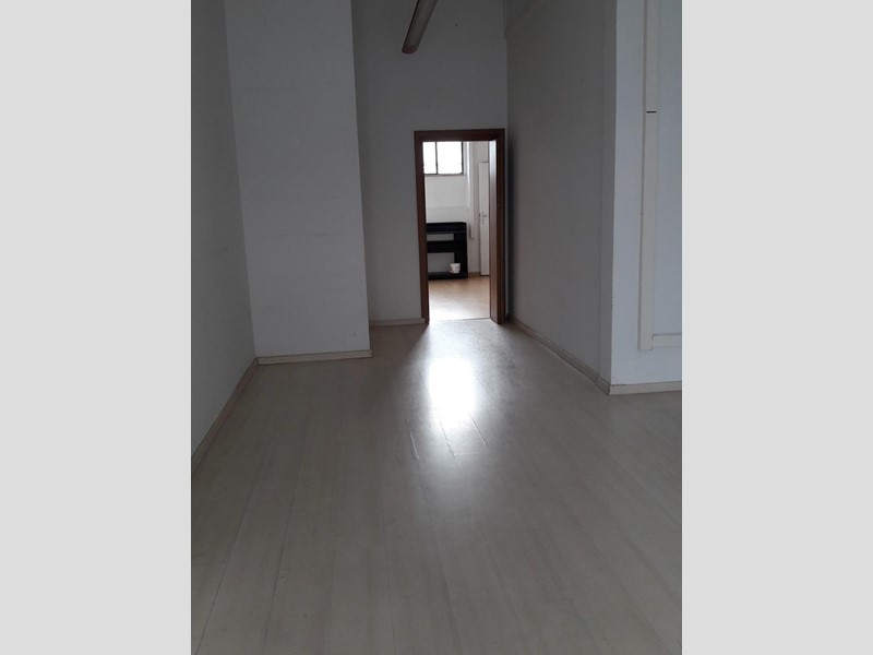 Immobile commerciale in Vendita a Firenze, 95'000&euro;, 42 m²