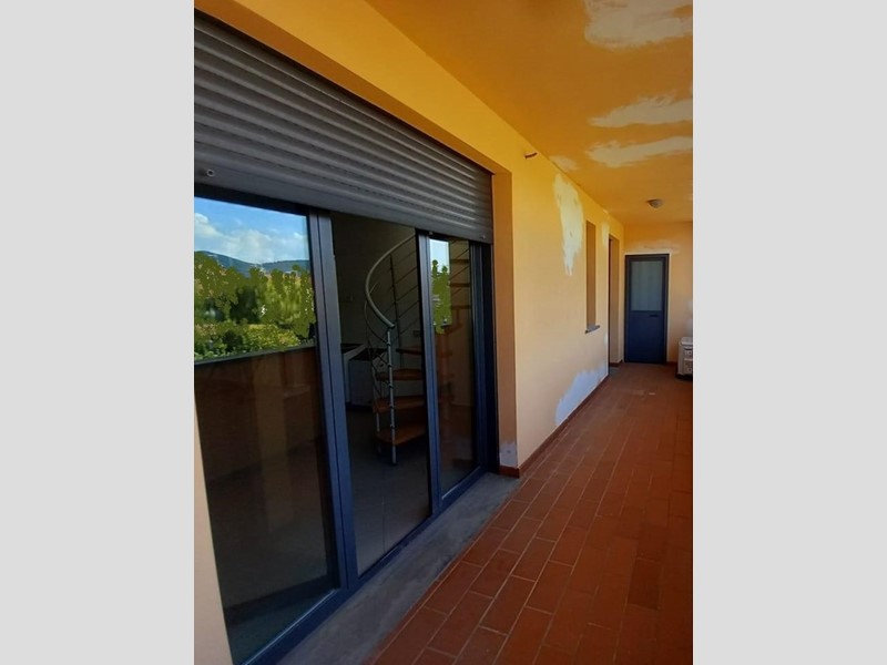 Ufficio in Affitto a Vecchiano, 700&euro;, 70 m²