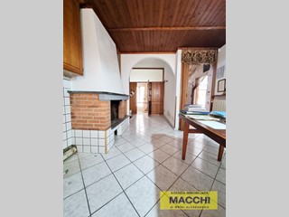 Casa Indipendente in Vendita a Ponsacco, 145'000&euro;, 140 m²