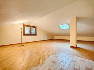 Casa Indipendente in Vendita a San Giuliano Terme, zona Campo, 575'000&euro;, 240 m², arredato